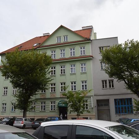 Hotel Akademik Bratislava Exterior photo